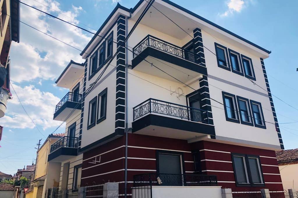 Moho Residences Korce Buitenkant foto