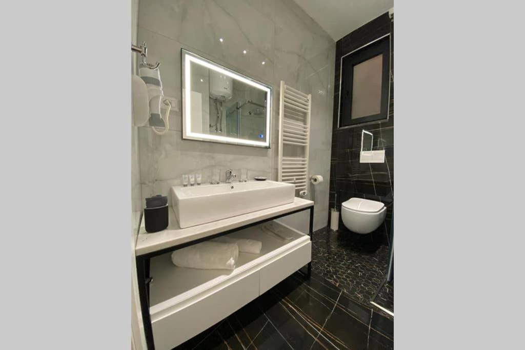 Moho Residences Korce Buitenkant foto
