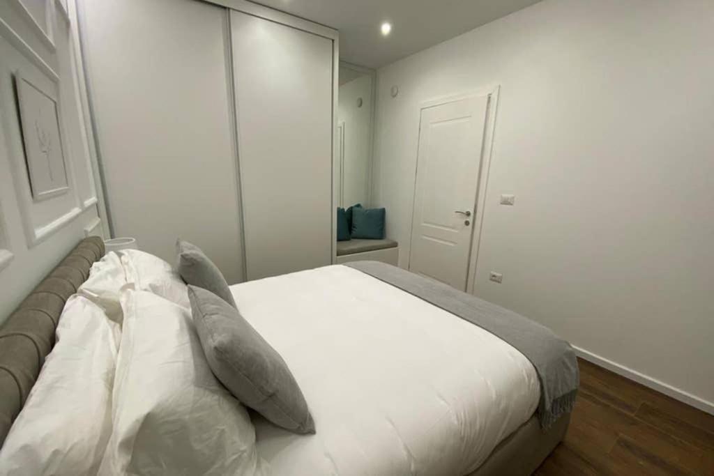 Moho Residences Korce Buitenkant foto